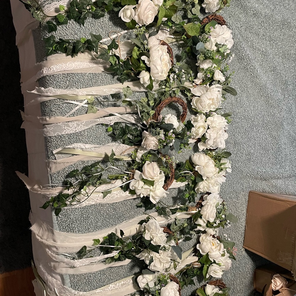 14 handmade wedding pew bows